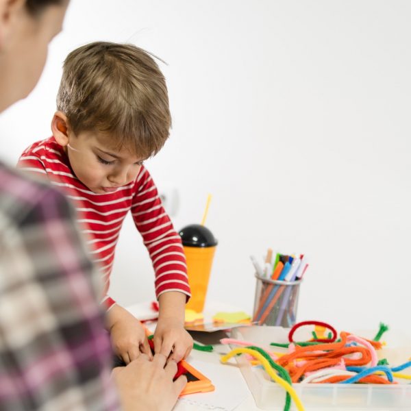 Autismo en el contexto escolar: comprensión, apoyo y estrategias educativas