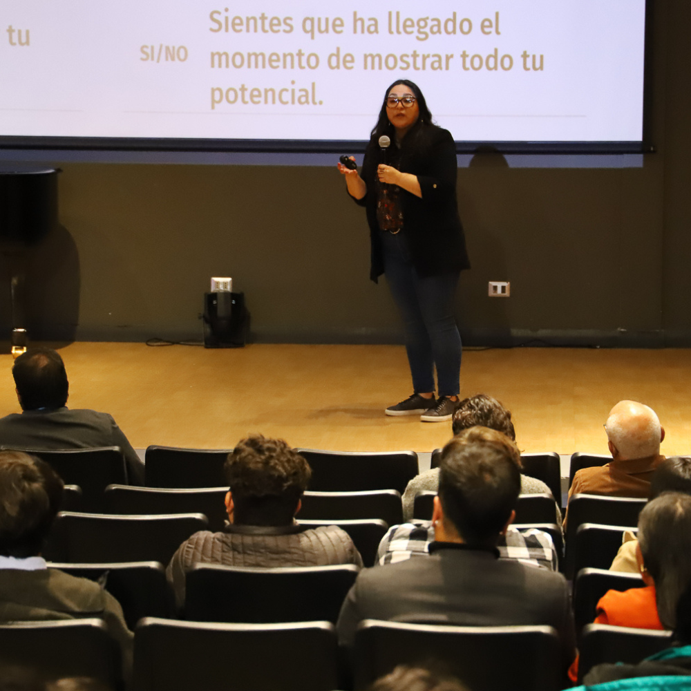 Reencontrándose con su casa de estudios: UOH reunió a sus egresadas y egresados en el segundo Encuentro de Tituladas y Titulados