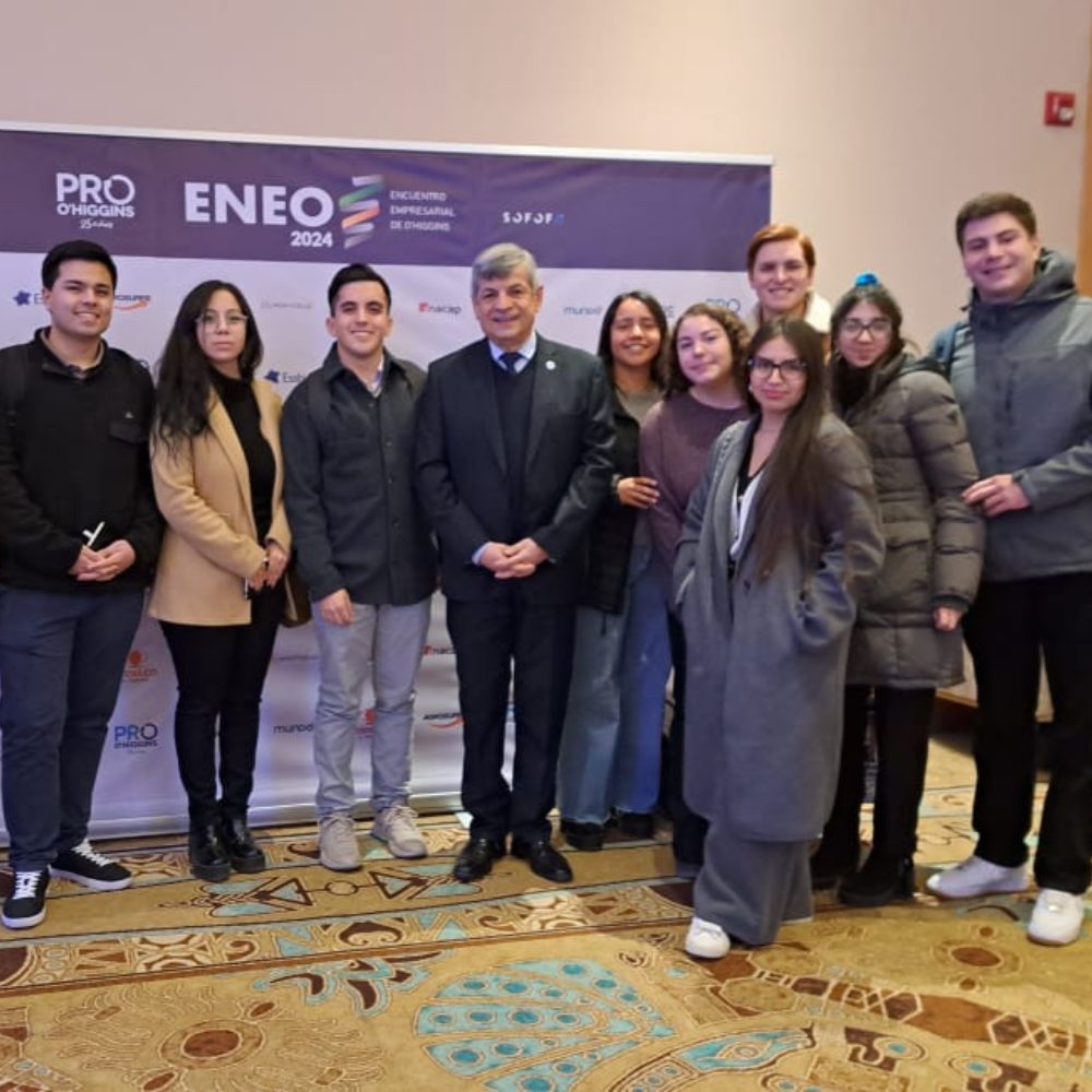 Estudiantes de Ingeniería Comercial exploran desafíos y oportunidades de emprendimiento en ENEO 2024