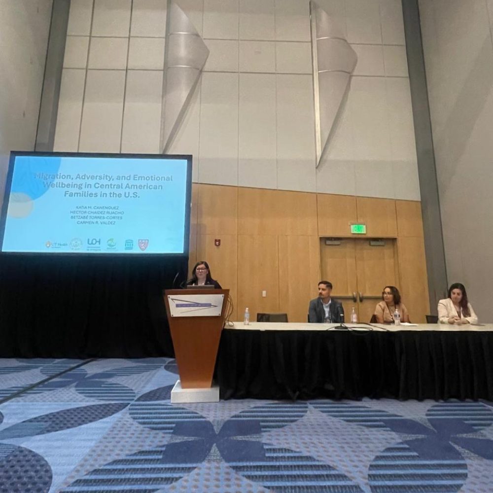 Jefa de carrera de Psicología UOH participa en convención mundial del área