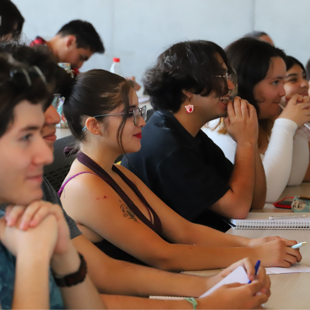 Conocimientos que aplicarán durante toda su vida: Escuela de Educación invita a disfrutar nueva etapa universitaria a estudiantes de primer año