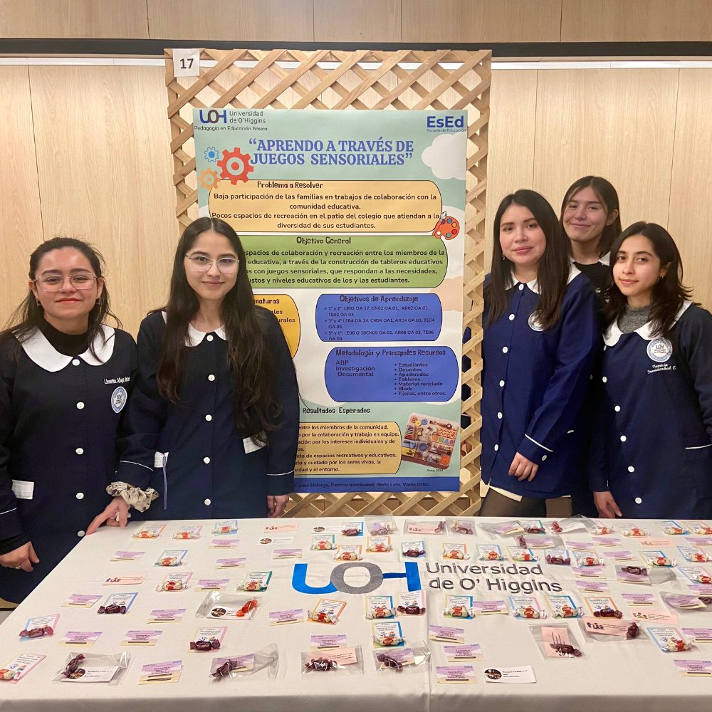 Estudiantes de Pedagogía en Educación Básica presentan proyectos de colaboración para instaurar en colegios y liceos de la región