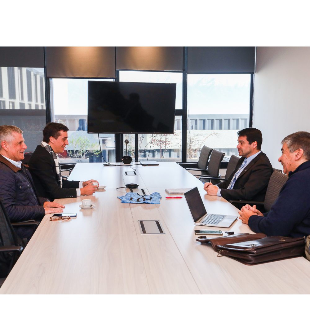 UOH y O’Higgins FC renuevan compromiso con foco en la comunidad y la formación