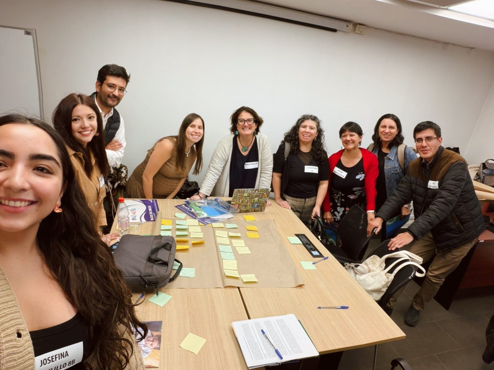 Carrera de Pedagogía en Educación Básica participa en diálogo nacional sobre enseñanza de la lectura y escritura