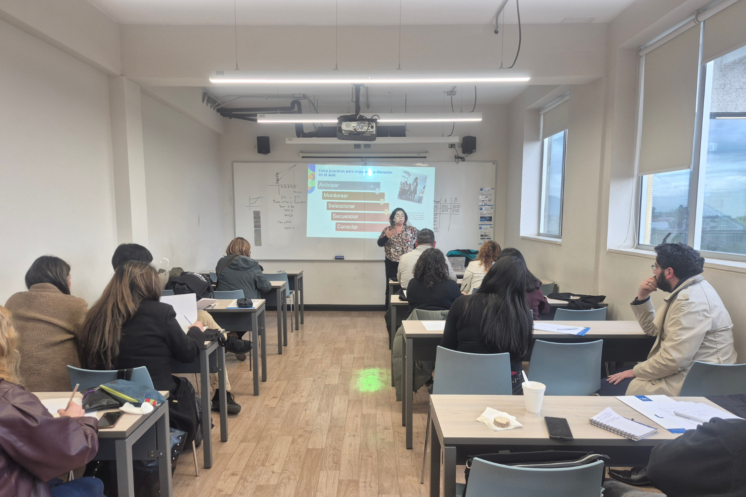 Pedagogía en Matemática fortalece la actualización profesional de docentes y egresadas/os