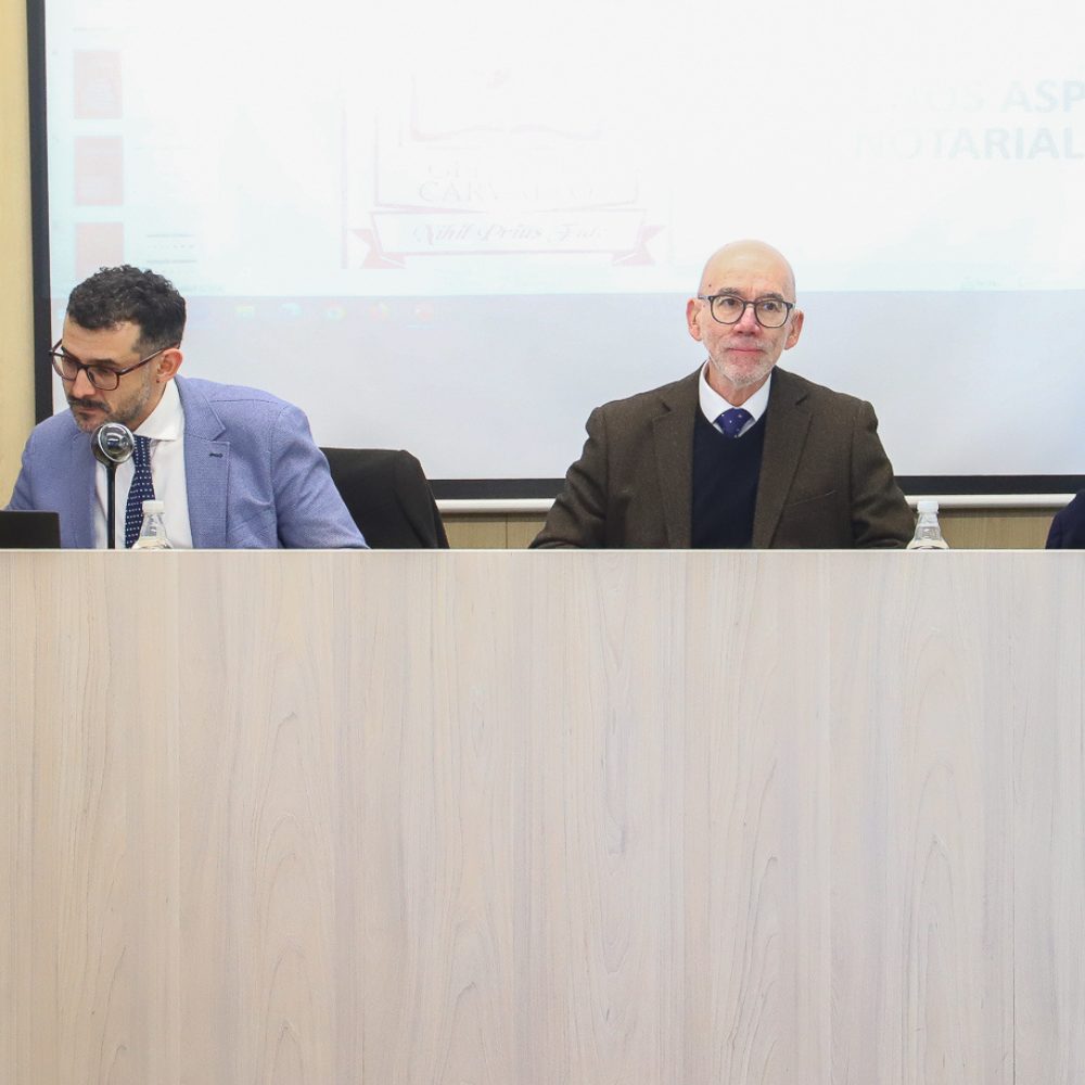 Seminario de Derecho UOH abordó la importancia del estudio de títulos