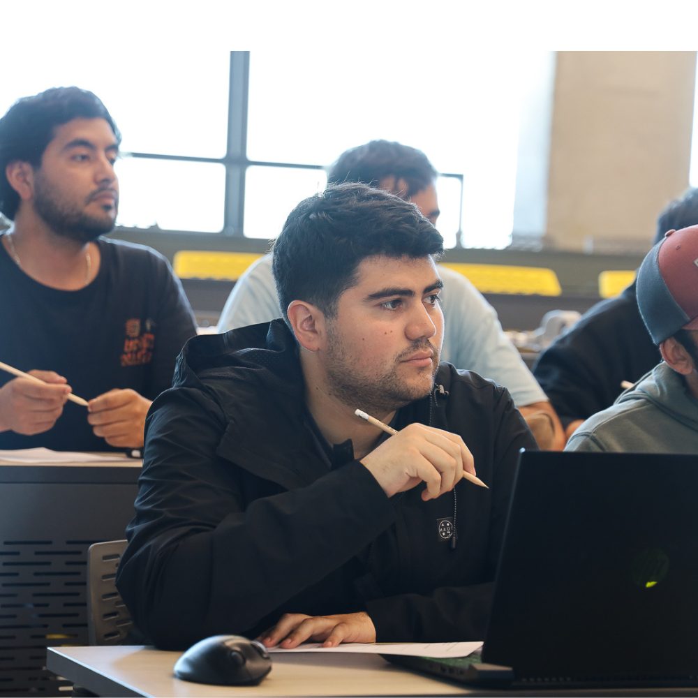 Realizan charla de manejo del estrés a estudiantes de Ingeniería UOH