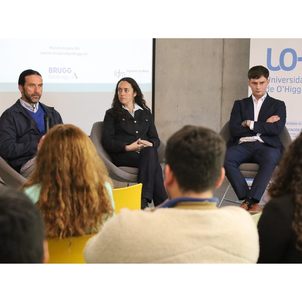 Estudiantes de Ingeniería UOH participan de charla técnica minera