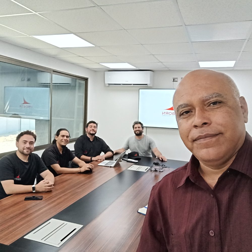 Escuela de Ingeniería UOH y Reborn Electric Motors refuerzan lazos para el desarrollo tecnológico