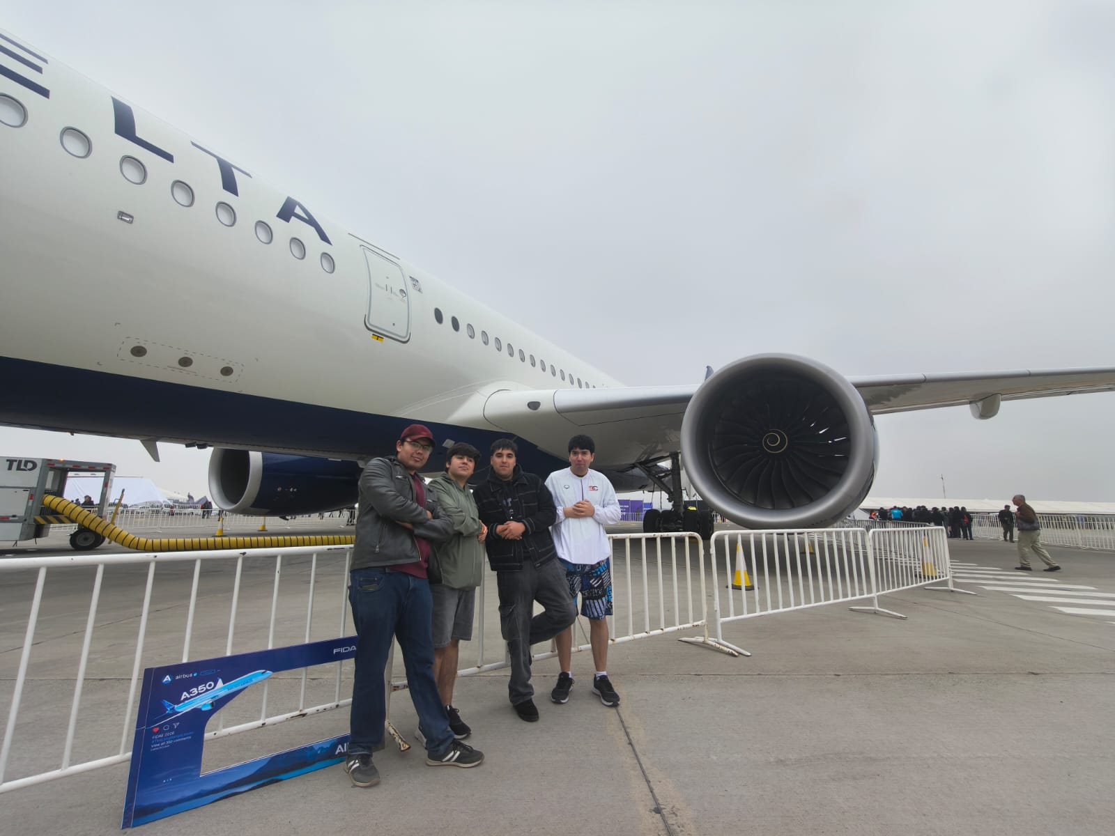 Estudiantes de la Escuela de Ingeniería UOH viven experiencia formativa en FIDAE 2026