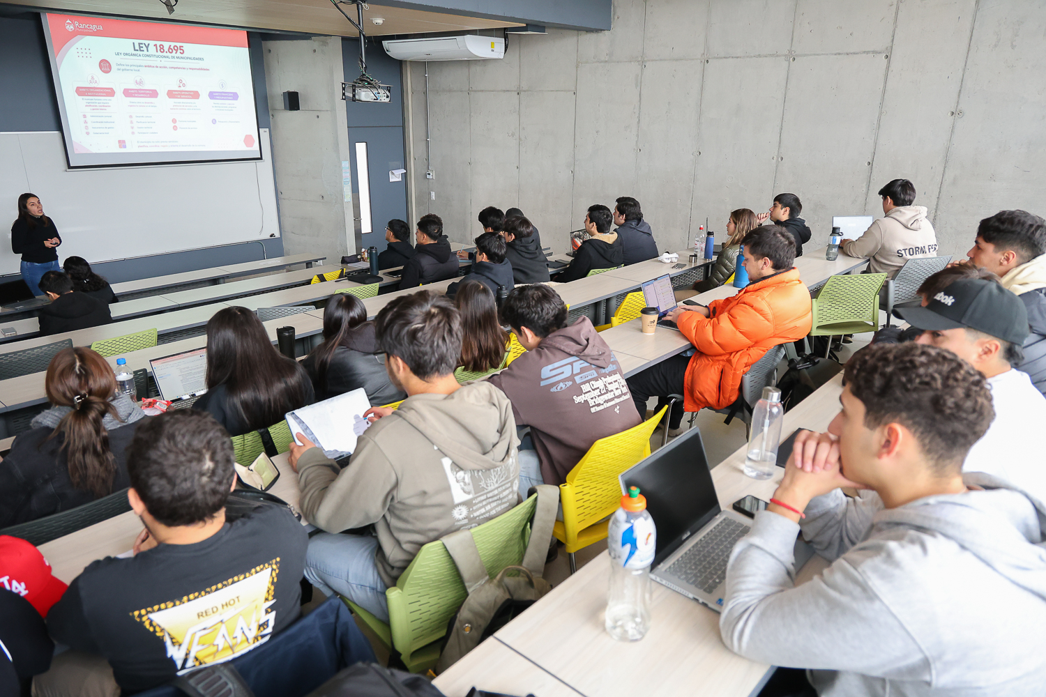 Aprender haciendo: estudiantes de Ingeniería Civil Industrial UOH colaboran en la elaboración del PLADECO 2027-2030 de Rancagua