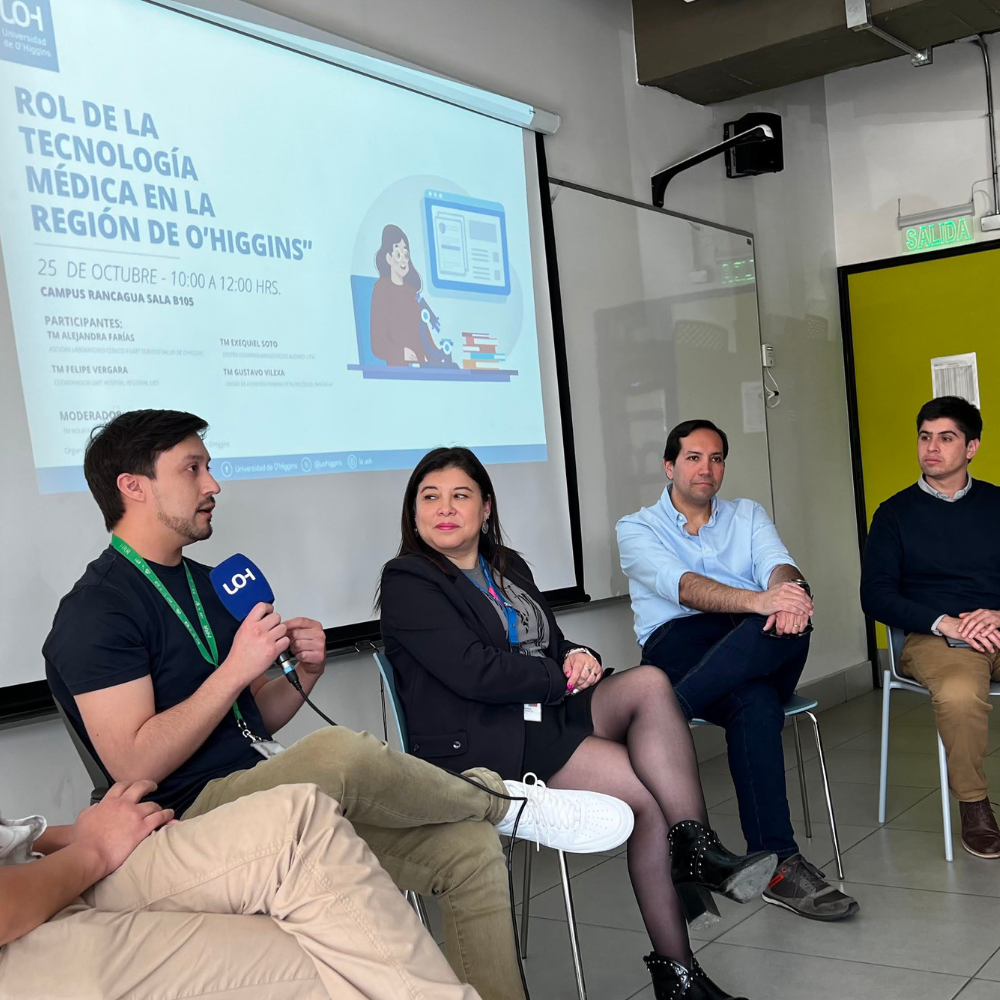 Carrera de Tecnología Médica desarrolló conversatorio para hablar de su rol en el presente y futuro de la Región