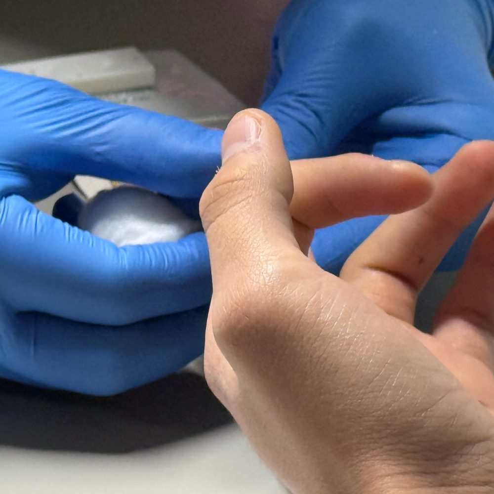 Estudiantes de Tecnología Médica UOH son capacitadas/os en test rápido de VIH