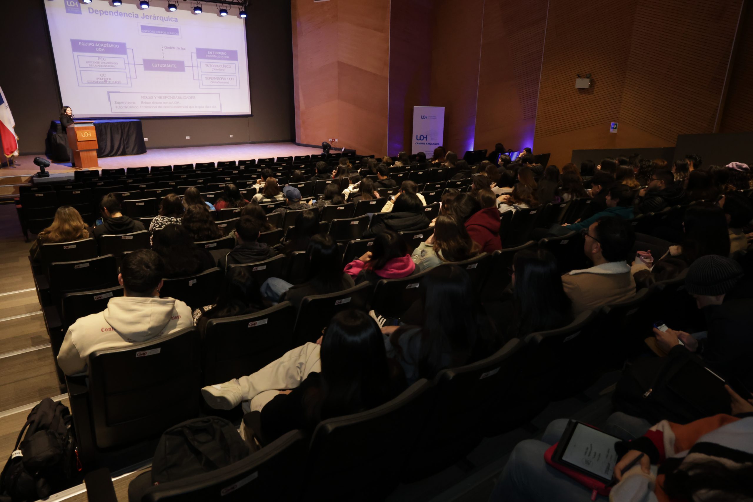 Estudiantes de Enfermería y Medicina fortalecen su formación investigativa en jornada de seguimiento del Programa de Pasantías HFRZ