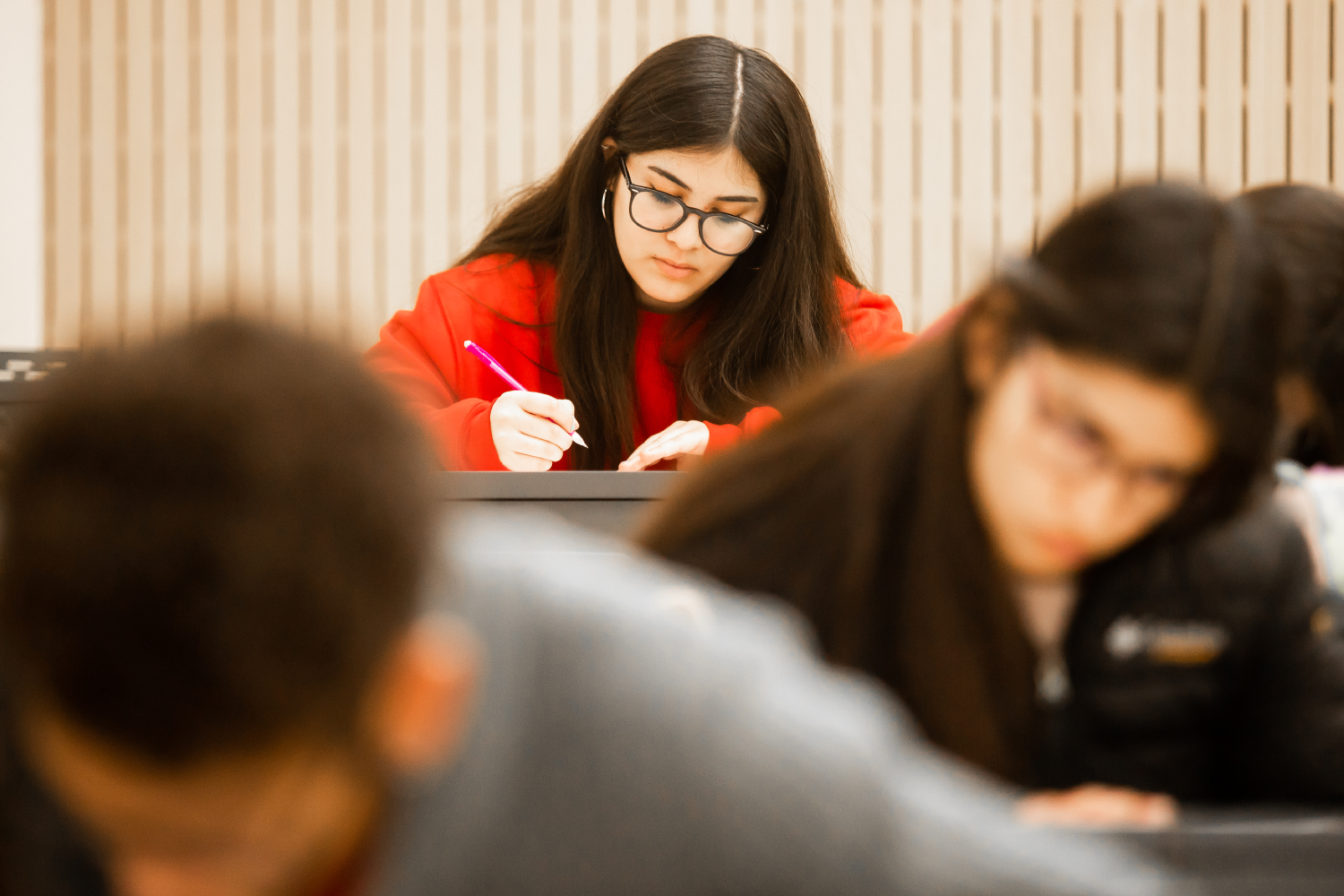 Escuela de Educación lanza CFG de escritura para la reflexión pedagógica