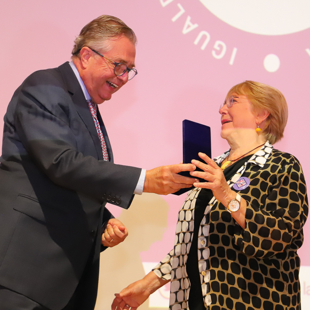 Con la presencia de la expresidenta Michelle Bachelet la Universidad de O’Higgins conmemoró el 8M