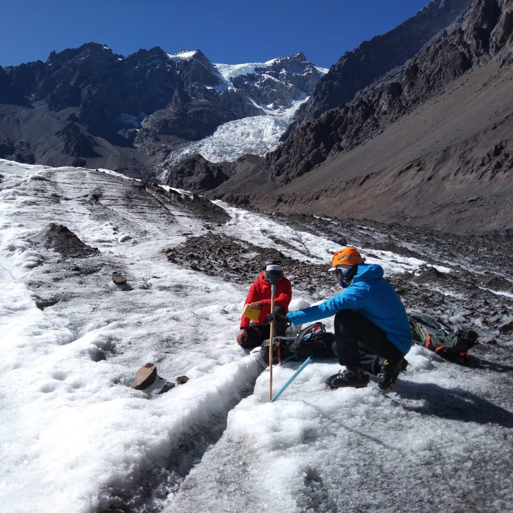 UOH realizará monitoreo a glaciar Universidad