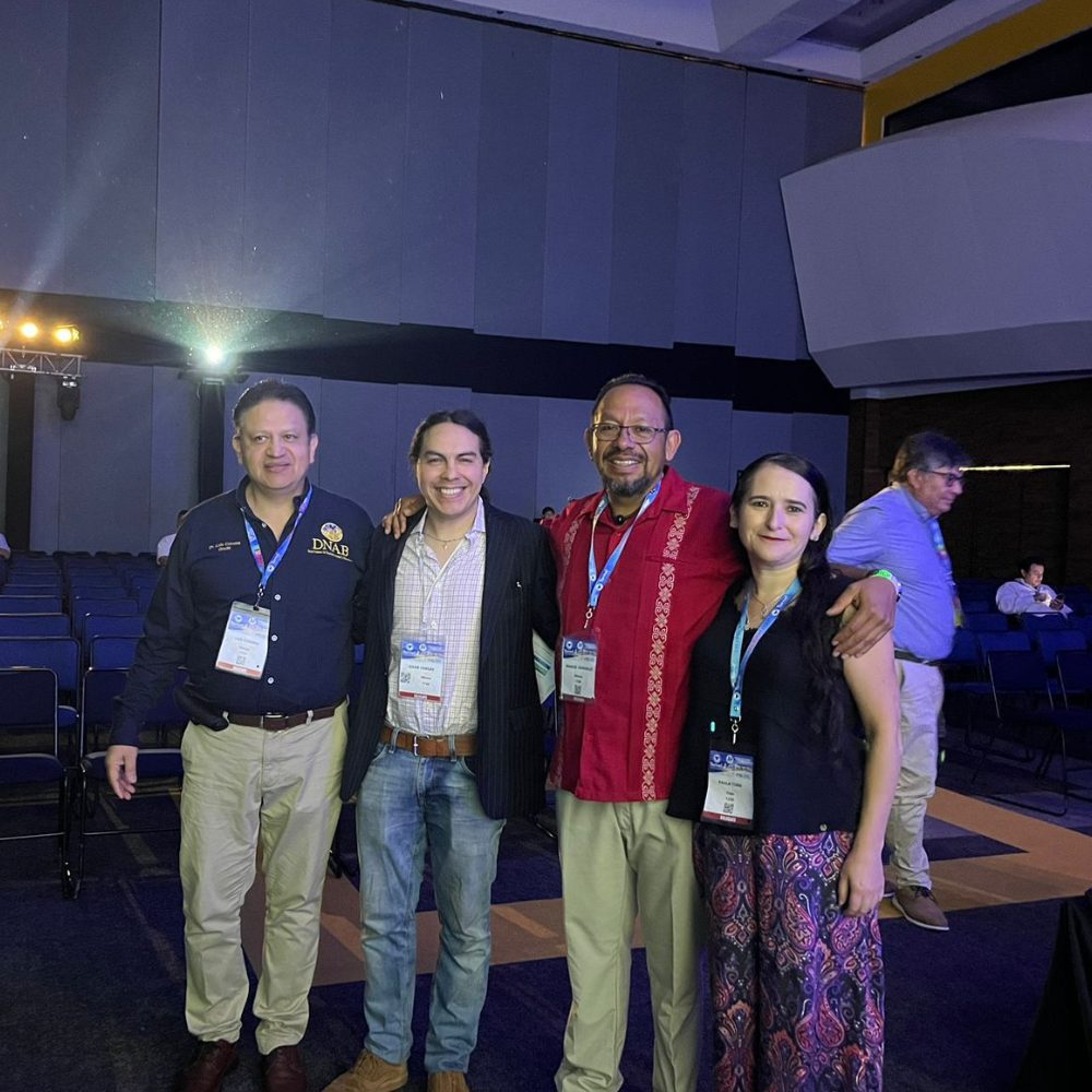 Jefa de carrera de Ingeniería Agronómica participó del 32 World Buatrics Congress 2024