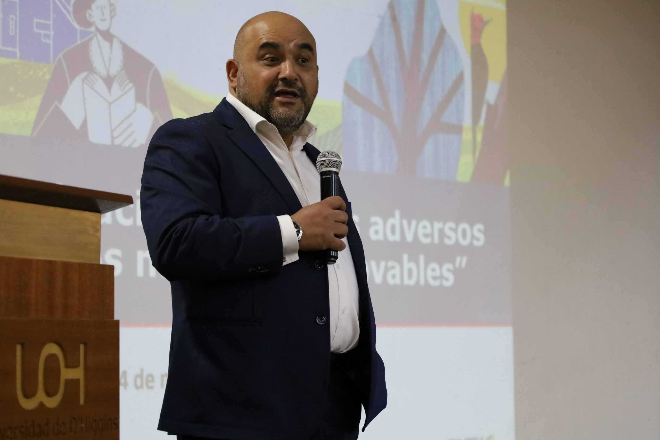 Charla del SEA marca bienvenida de estudiantes de Ingeniería Ambiental y Medicina Veterinaria en Campus Colchagua