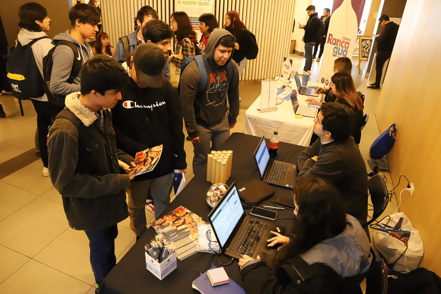 UOH confirma 85% de empleabilidad y fuerte inserción regional de sus tituladas y titulados