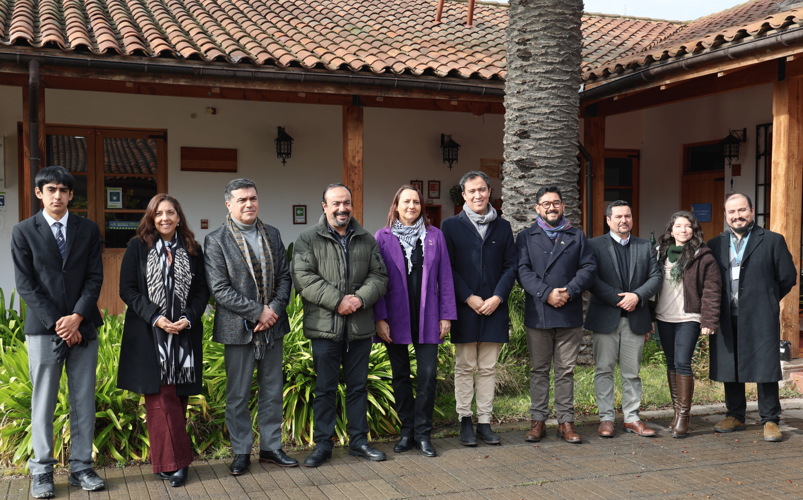Rectora UOH ofrece charla magistral a comunidad de Liceo Bicentenario Víctor Jara de Peralillo y refuerza vínculo con alumnos en el marco del programa PACE