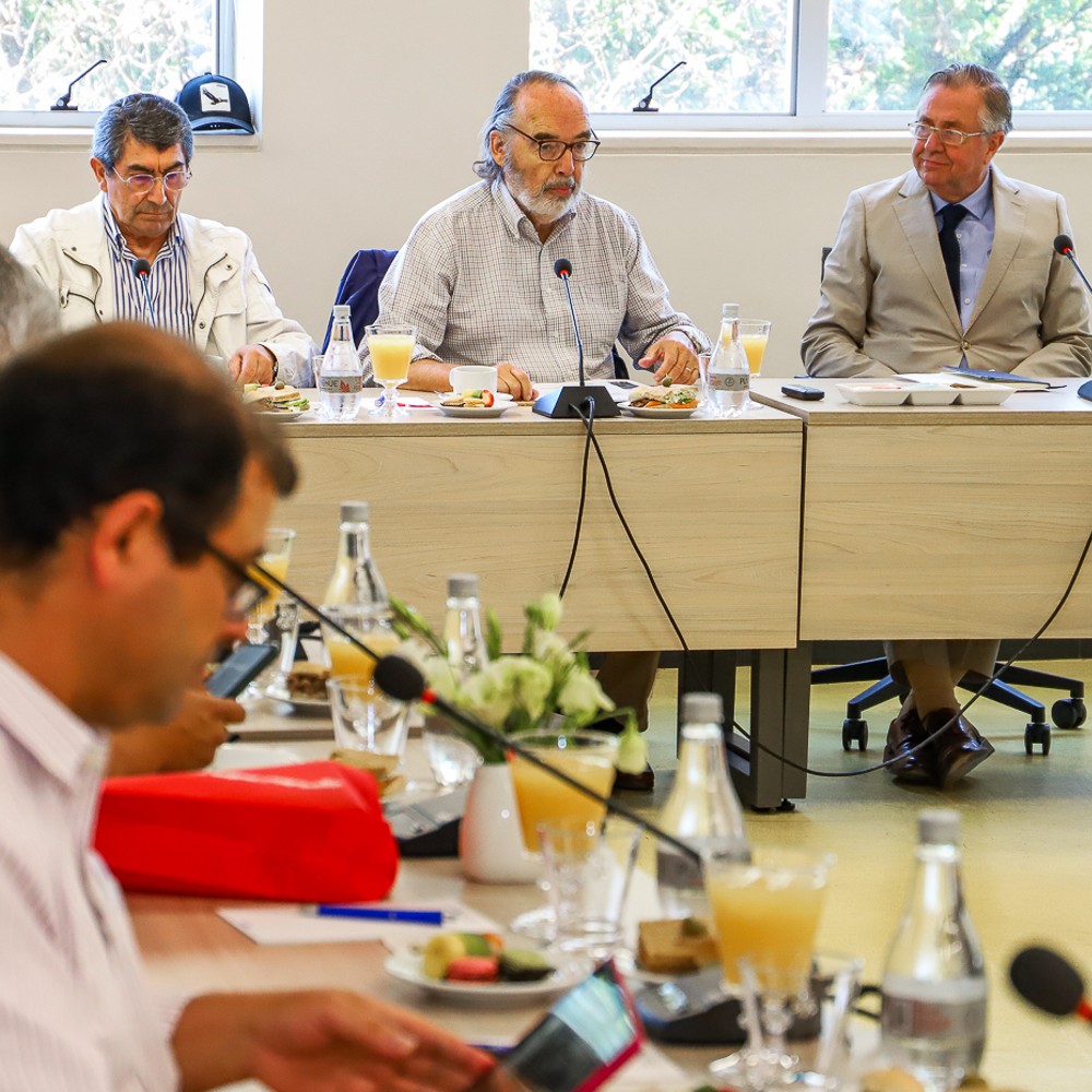 Rector Rafael Correa expuso ante el Consejo Regional los avances y desafíos de la UOH