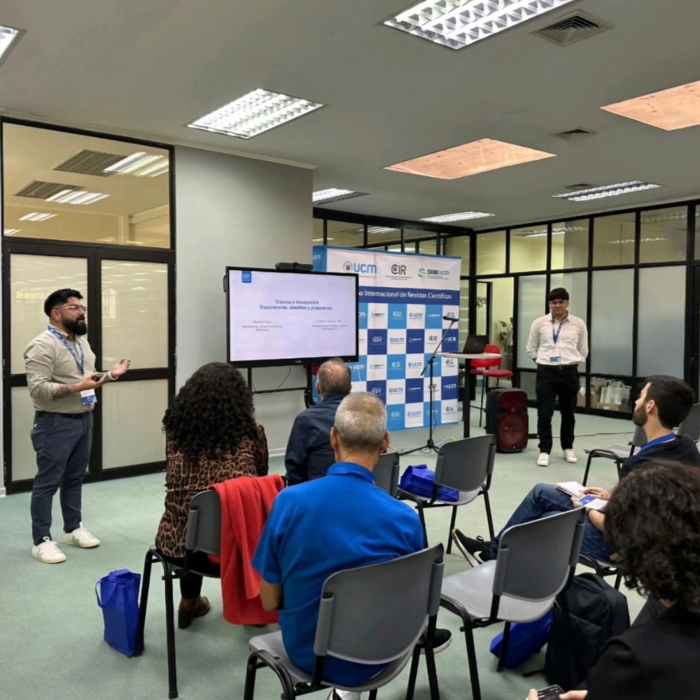 Unidad de Bibliotecas UOH participa de Congreso de Revistas Científicas