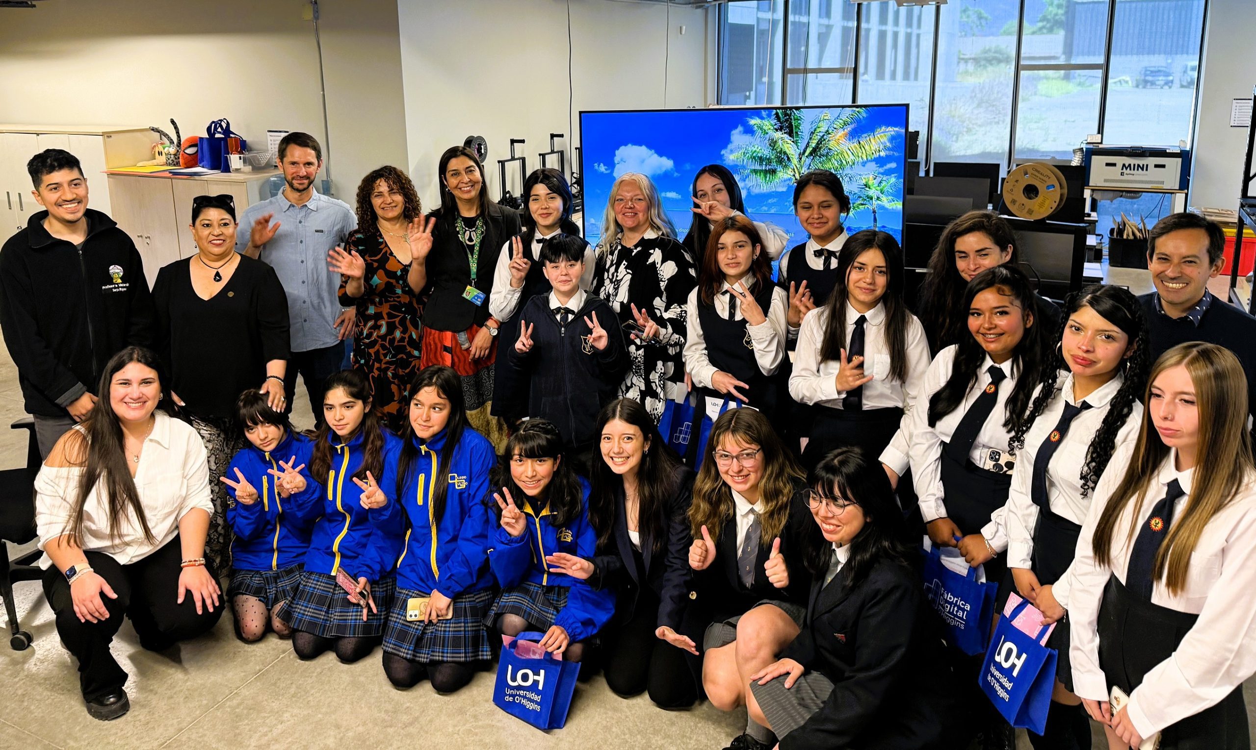 Alumnas de O’Higgins impulsan proyectos tecnológicos en el primer concurso regional de fabricación digital