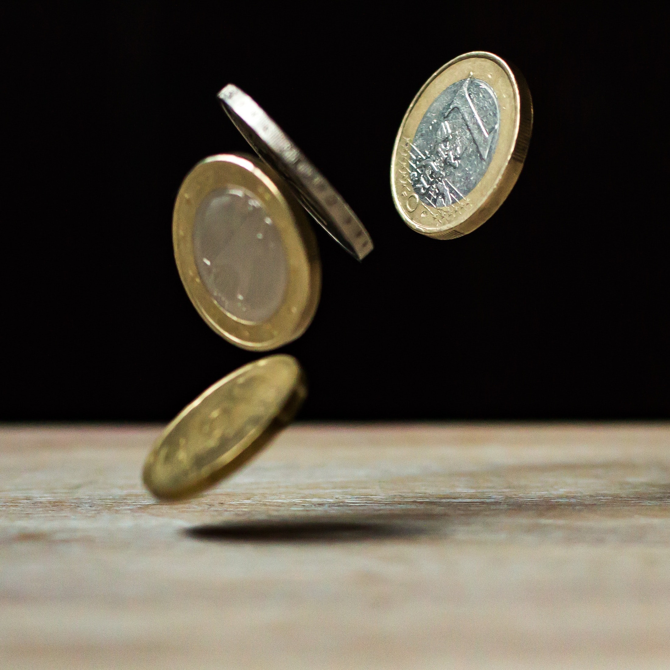 UOH y U.Chile invitan a participar de Curso de Economía