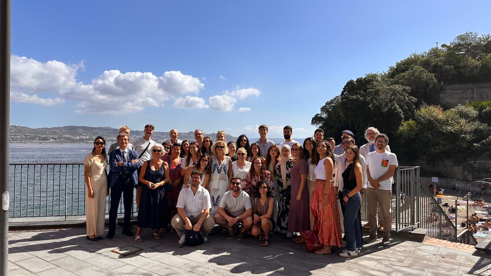 Académica UOH fortalece investigación en regulación ambiental con pasantía en Italia