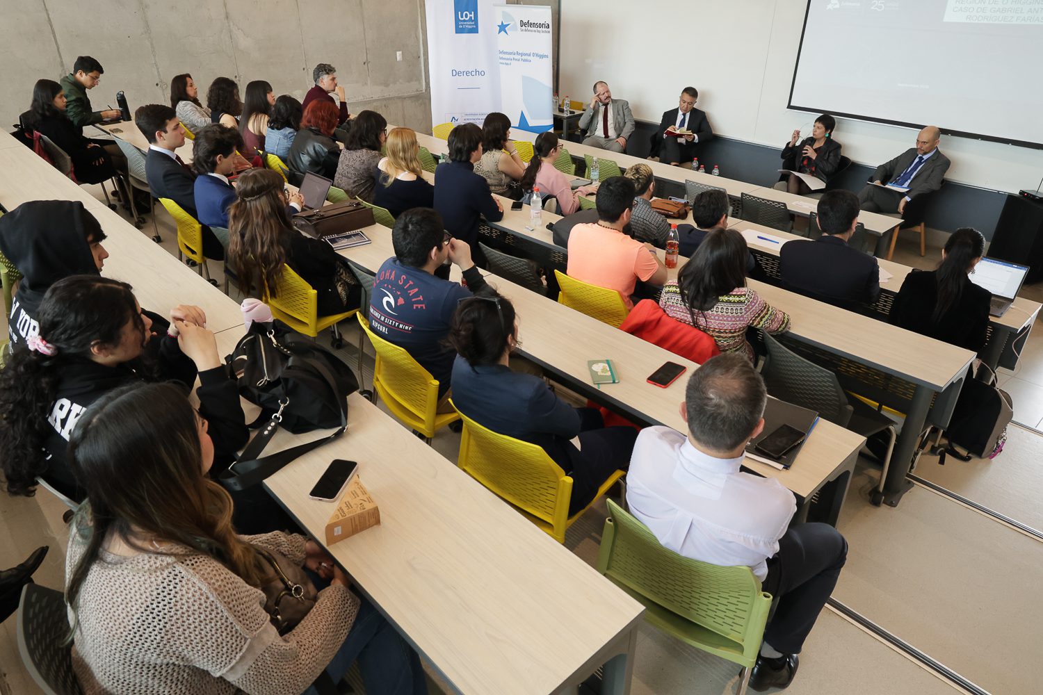 Proyecto Inocentes: Seminario en la UOH expone errores del sistema de justicia como desafío para futuros defensores