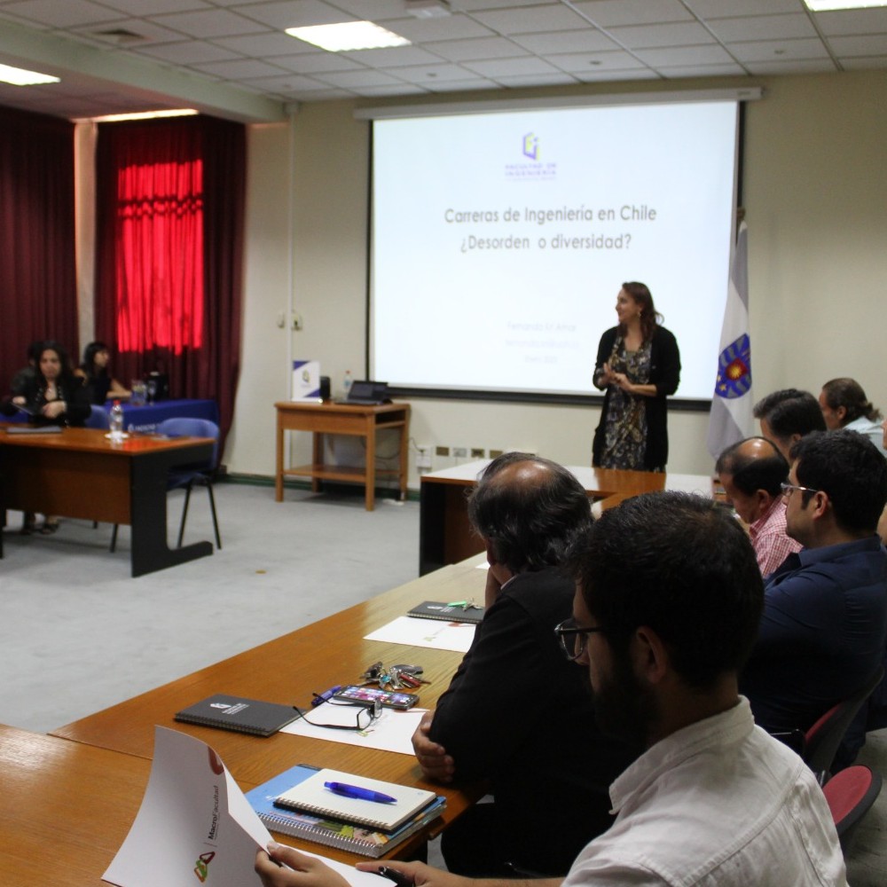 Prorrectora UOH visitó Facultad de Ingeniería de la Universidad del Bío Bío para exponer sobre temas curriculares