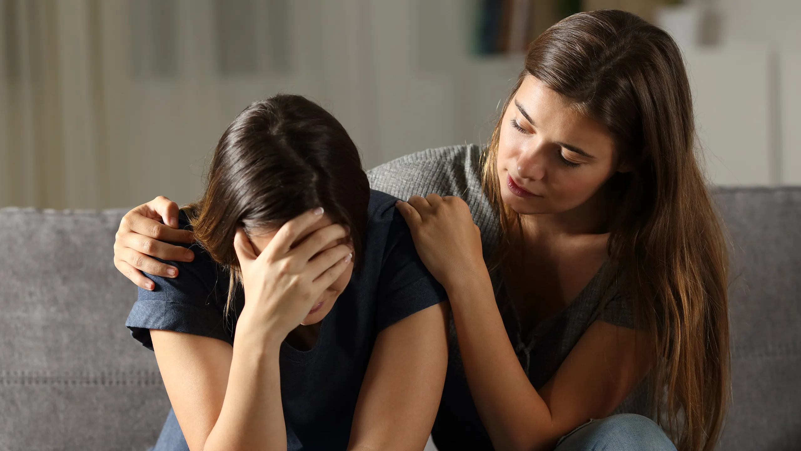 Sobrecarga de roles y falta de apoyo impactan la salud mental de las mujeres chilenas