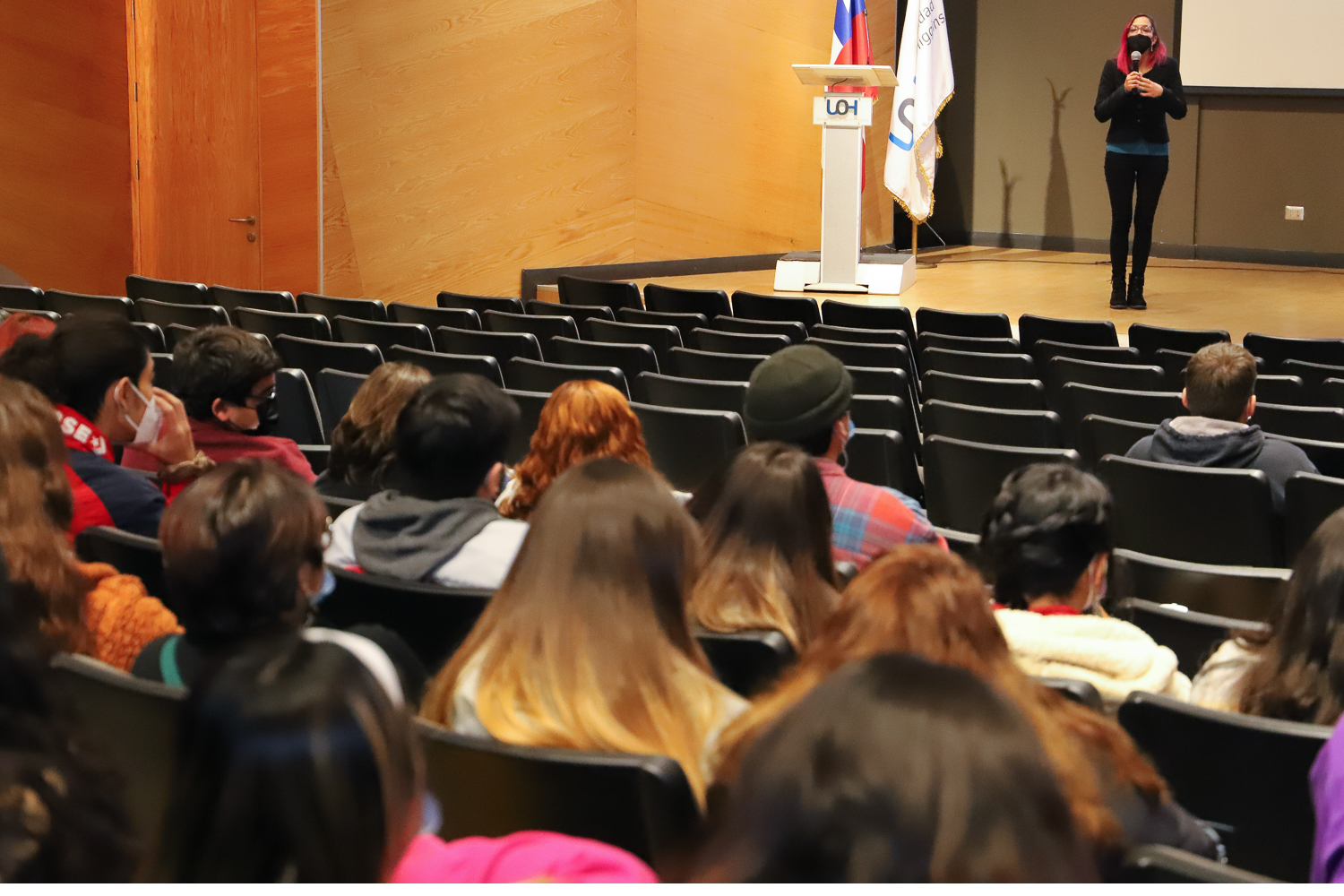 Conversatorio abordó la incorporación de enfoque de género en educación