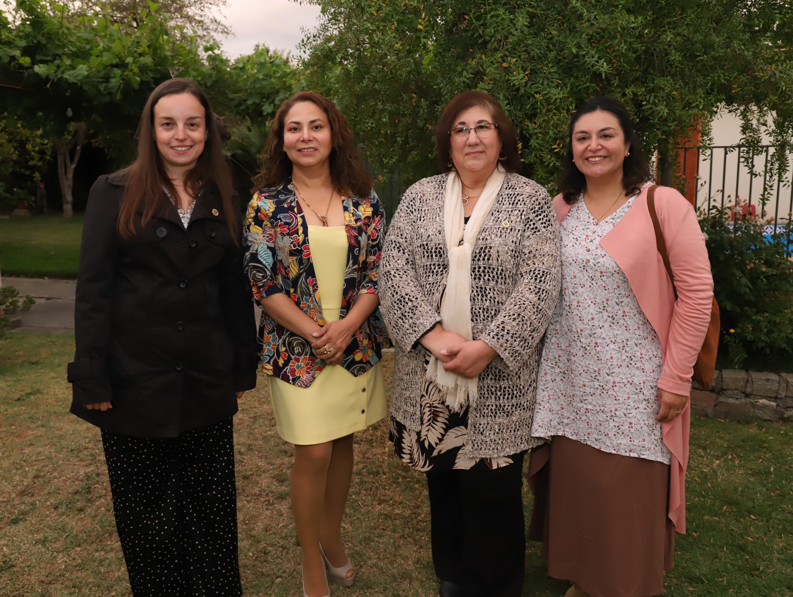 Médicas de la Escuela de Salud fueron distinguidas por la directiva regional del Colegio Médico de Chile