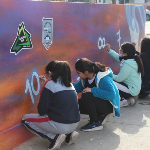 Red de Muralismo y Arte Público continúa intervención de muros escolares