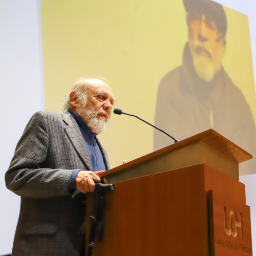 UOH entregó premio “Espiga de Oro” a José “Pepe” Román, destacado documentalista, profesor y crítico de cine