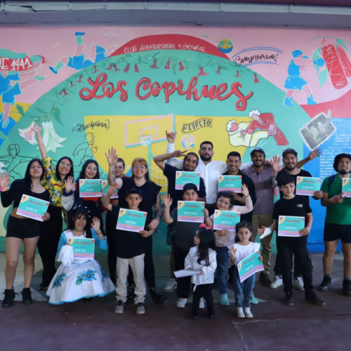 UOH inaugura mural participativo en el Gimnasio Los Copihues de San Fernando