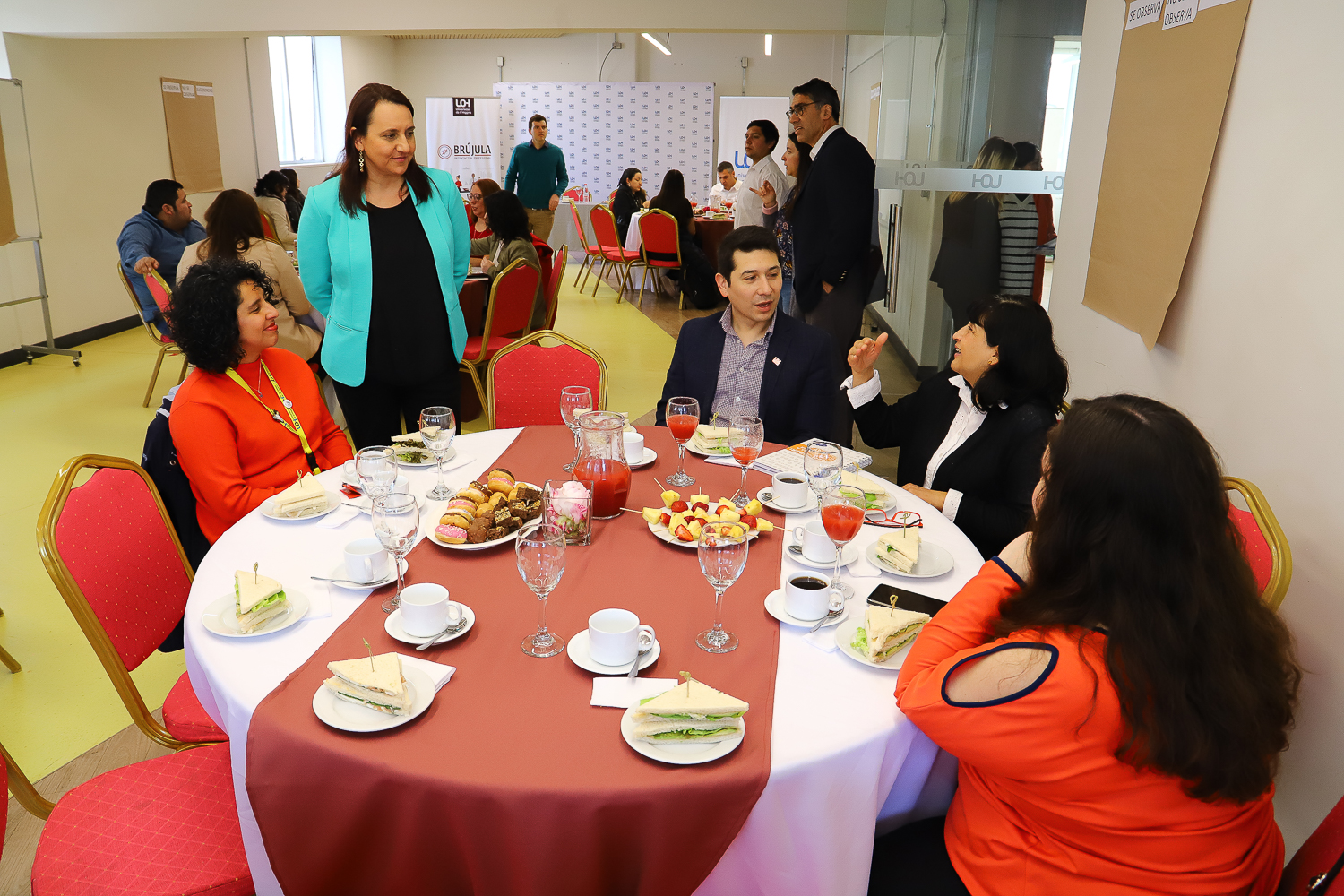 Desayuno con empleadores
