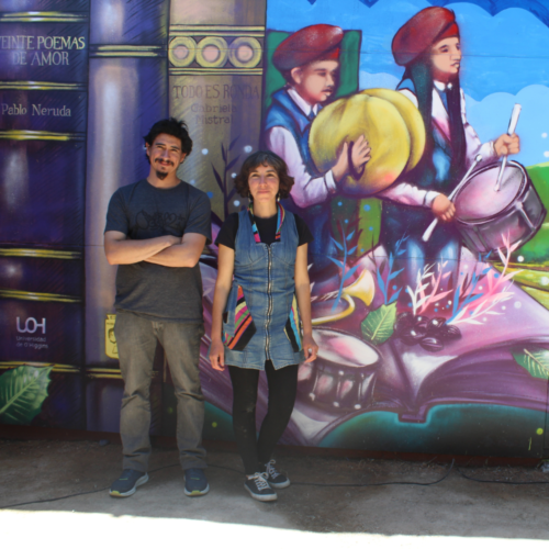 Mural en la Escuela Nobeles de Chile prende la luz de la enseñanza y la poesía