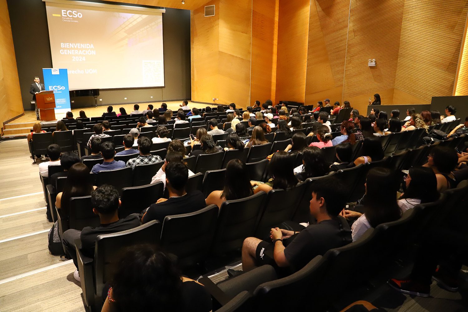 Bienvenida Escuela de Ciencias Sociales