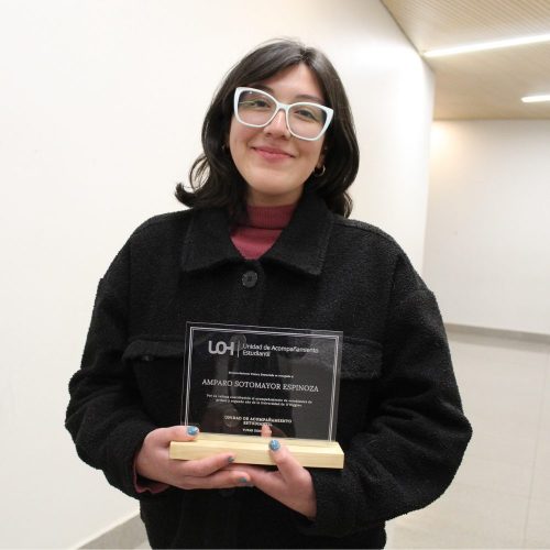 “Lo hago desde la empatía”: Unidad de Acompañamiento Estudiantil reconoce valores y aptitudes de sus tutores/as pares