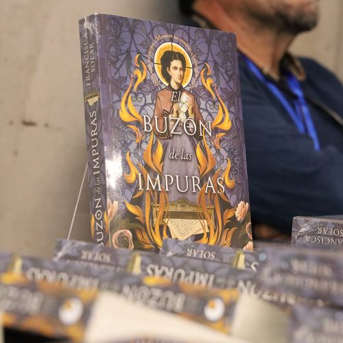Francisca Solar presentó en la UOH su última novela “El Buzón de las Impuras”