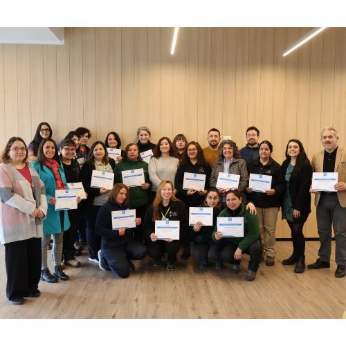 Funcionarias/os UOH mejoran sus habilidades en inglés y refuerzan su formación laboral