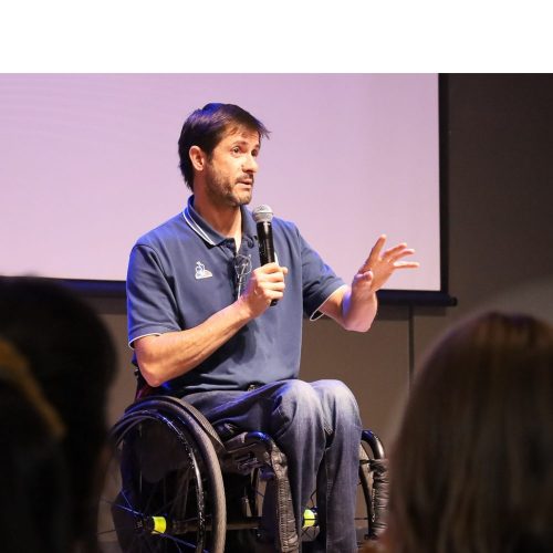 Cyril Moré: superación, resiliencia y excelencia en el deporte paralímpico