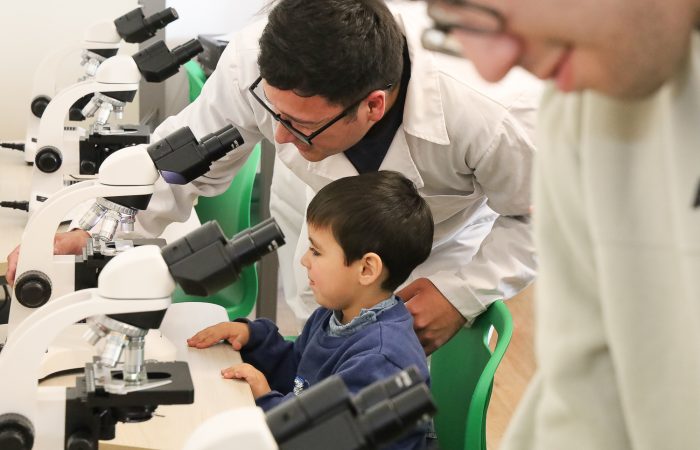 _actividad Pedagogía en Ciencias Naturales con apoyo de estudiantes monitores de la carrera y de Pedagogía en Educación Parvularia.-8
