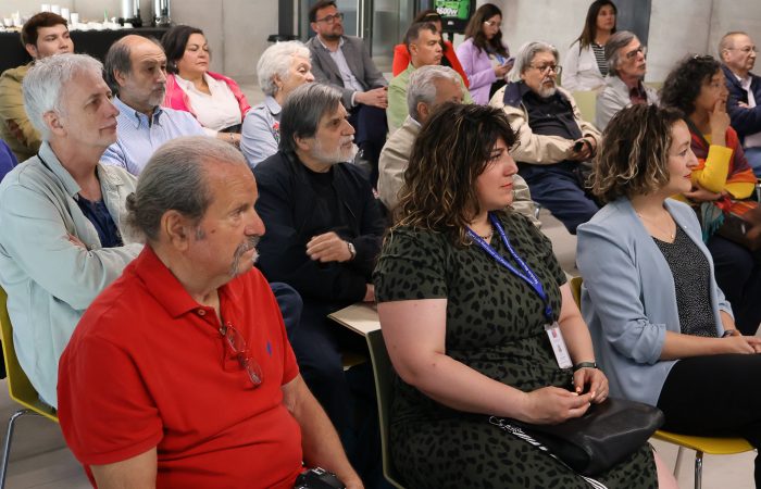 Libro Ferrocarriles y estaciones