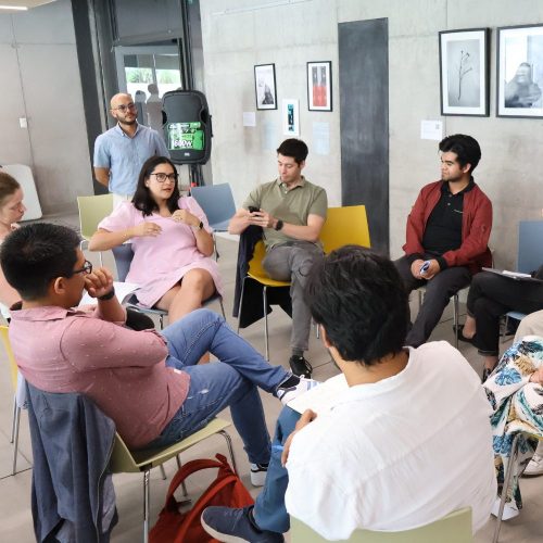 Docentes y académicos/as participan en taller de innovación para actualizar el diseño de mallas curriculares de la Escuela de Ingeniería UOH