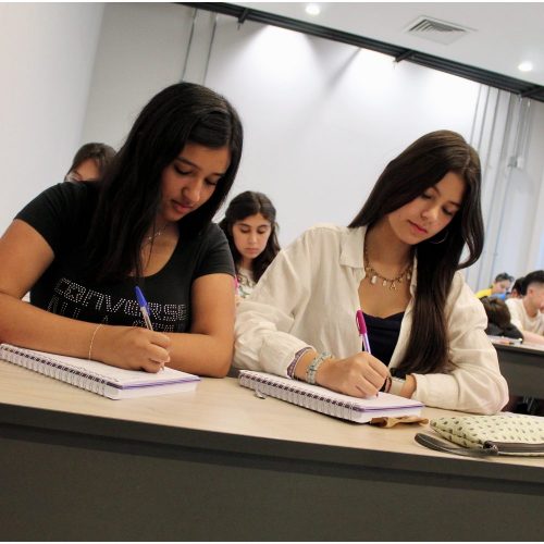 Explorar su verdadera vocación y aportar en autonomía: Academia de Verano UOH acerca a jóvenes estudiantes a una vida universitaria