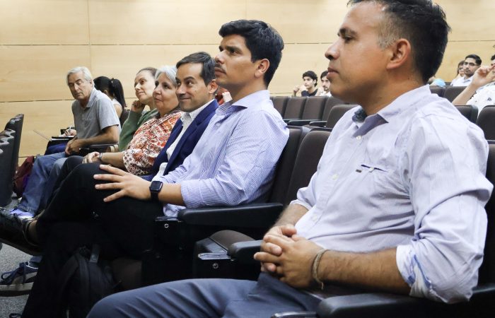 Charla Magistral Magister en Ciencias Ambientales y de la Tierra